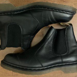 Dr. Marten’s 2976 Chelsea Boots